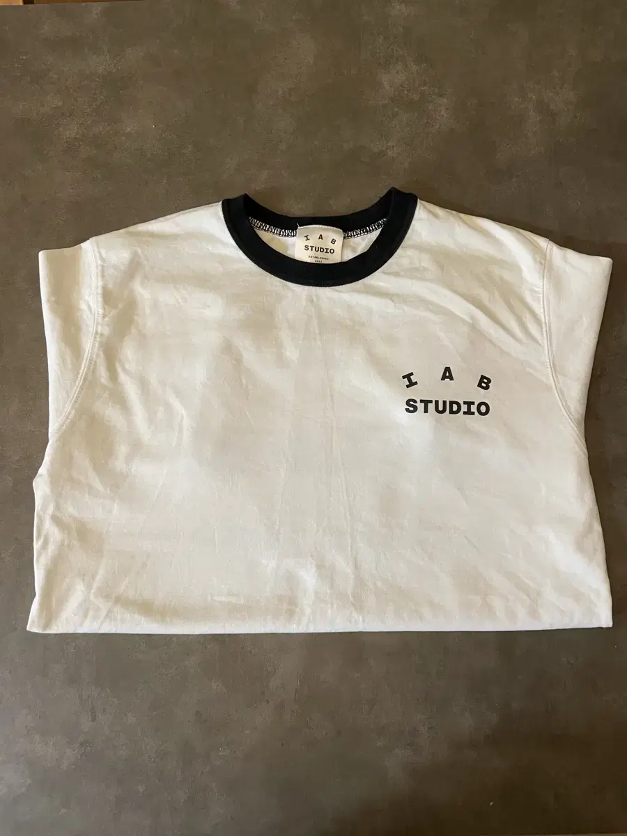 IAB Studio Established T-Shirt White Bla | 브랜드 중고거래